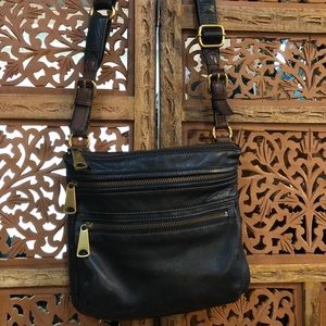 ✨Fossil Leather Bag✨